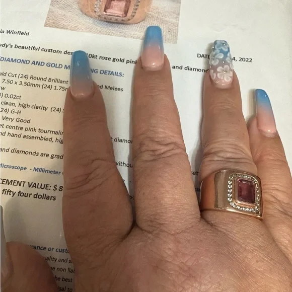 Elegant Pink tourmaline and 10 carat rose Gold Ring - Picture 15 of 16